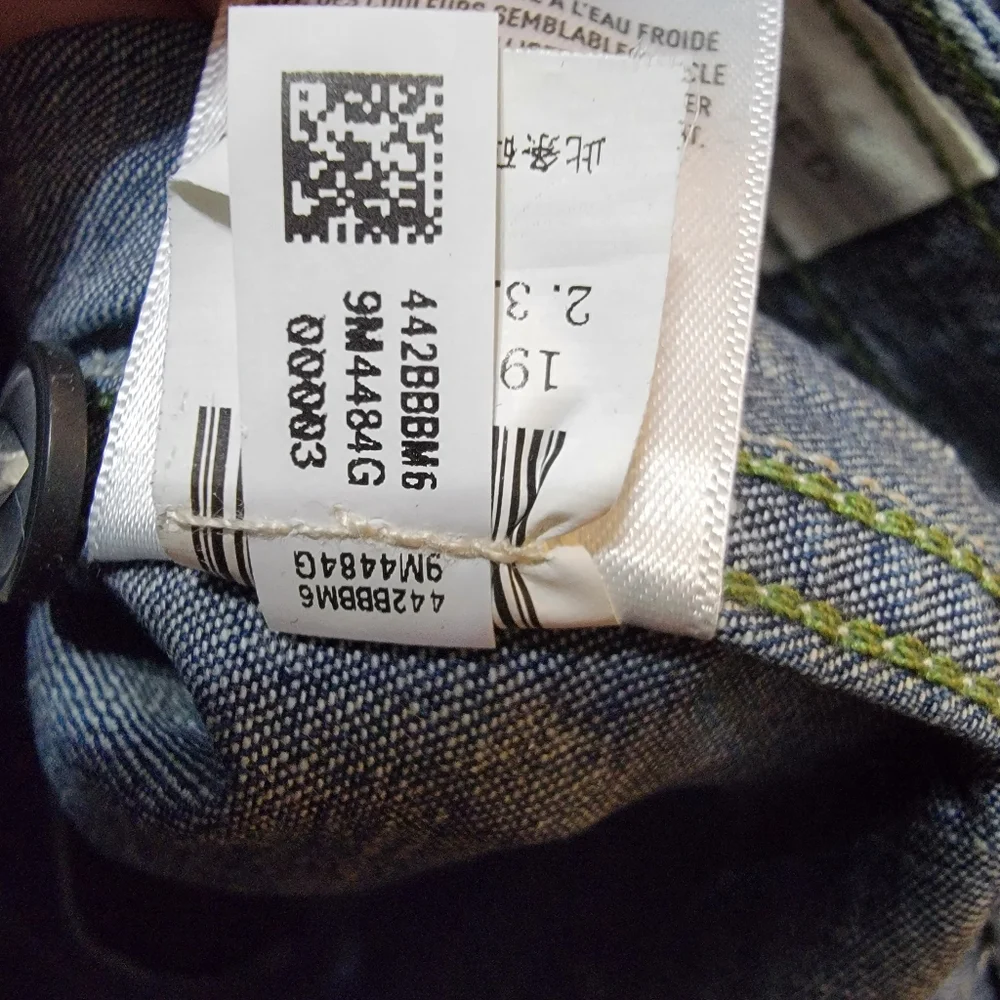 American Eagle AE77 Premium Lightweight Denim Button Down Shirt Large NWT! - Picture 7 of 8